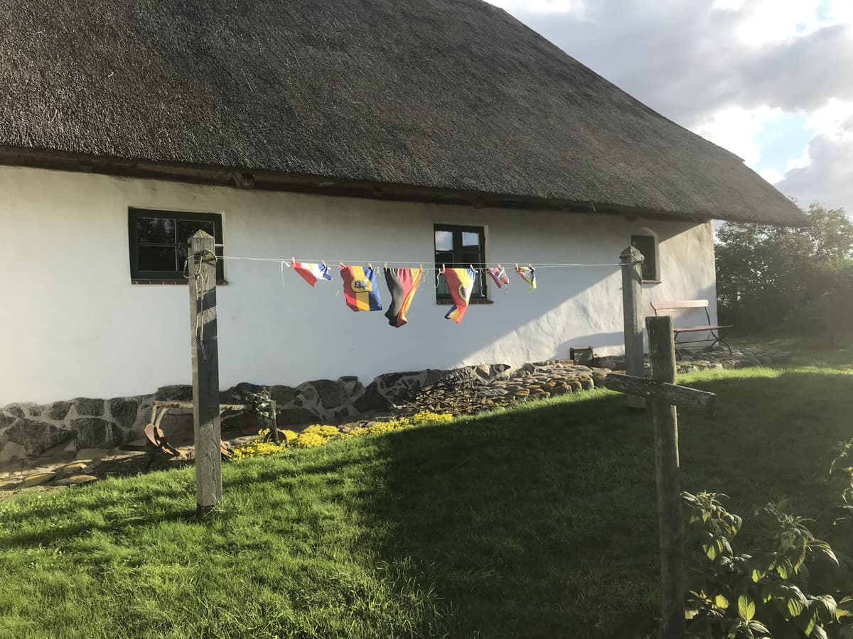 Nordansicht mit gekalkter Lehmwand