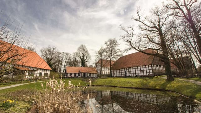 Gut Hiddenhausen