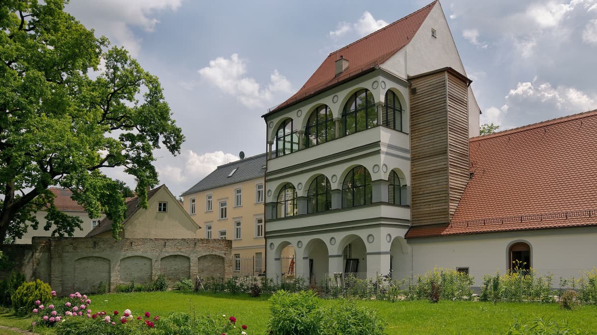 Die Renaissance-Arkaden mit Stephansgarten