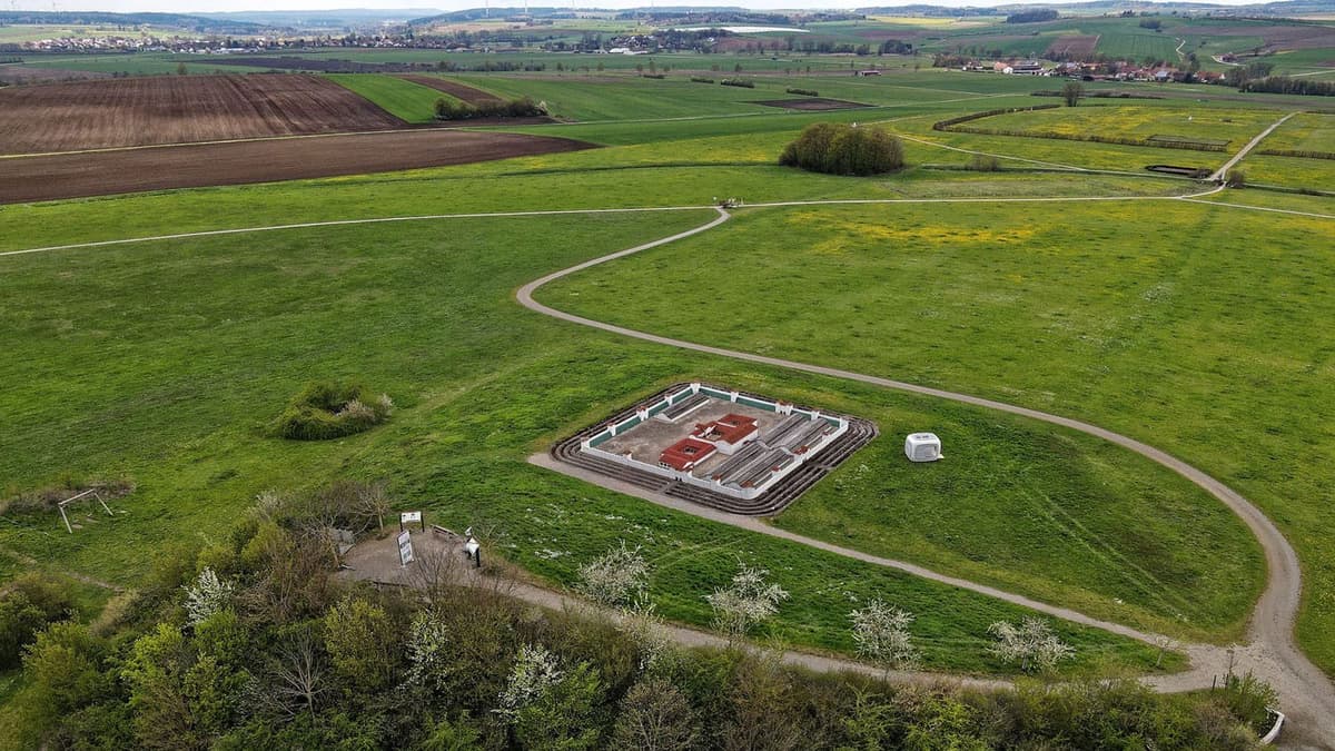 Minikastell – Nachbildung 1:10