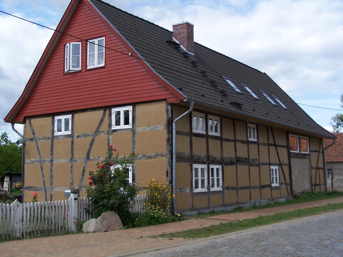 Straßenansicht Sommer 2009