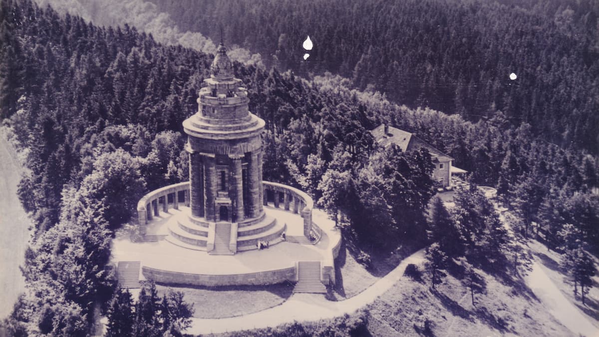 Luftaufnahme Burschenschaftsdenkmal