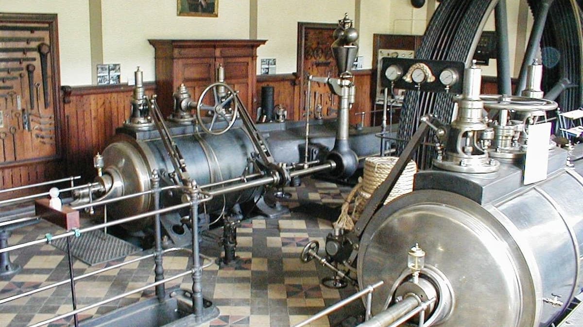 Dampfmaschine