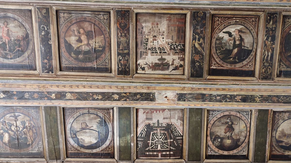 Kassettendecke Renaissanceschloss Hof