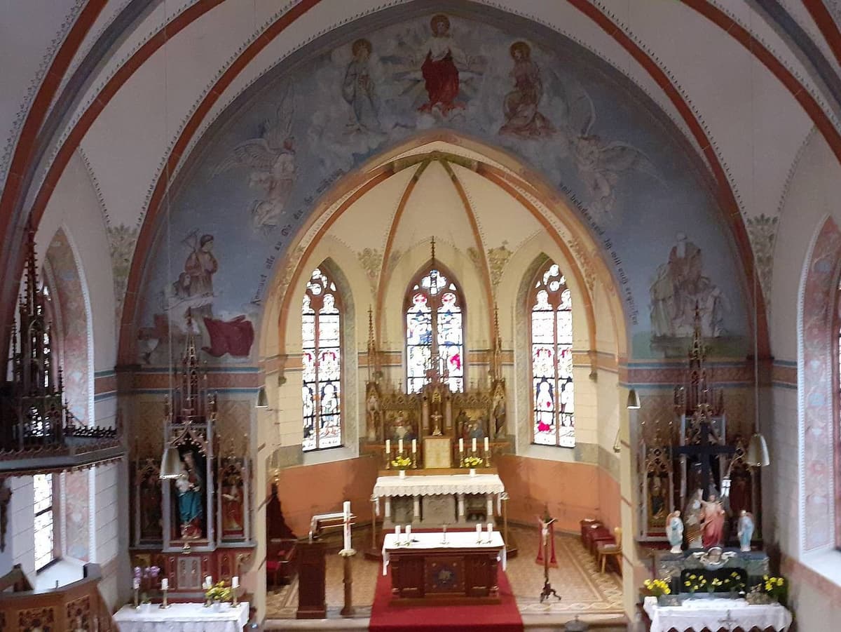 St. Johannes Nepomuk Innenansicht