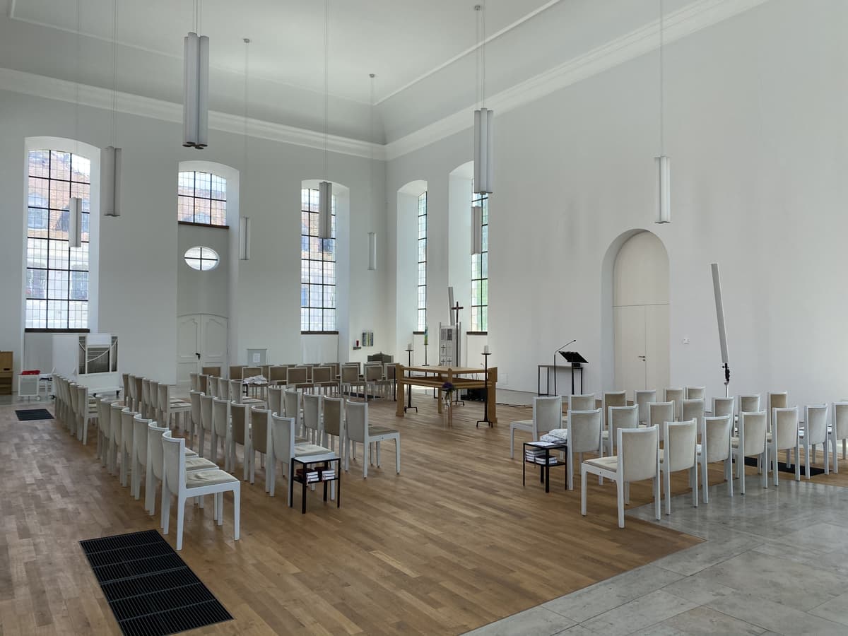 Friedenskirche innen