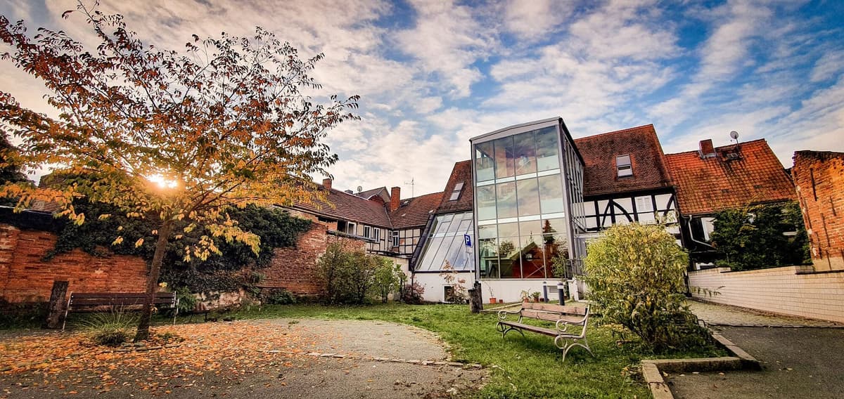 Hofseite Stadtbibliothek
