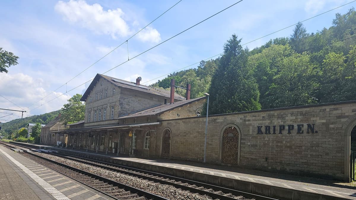 Bahnhof Krippen, Gleisseite