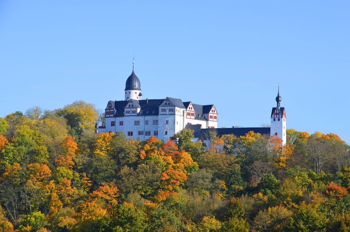 Schloss Rochsburg im Herbstkleid