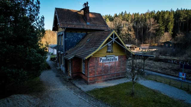 Bahnhof Paulinzella