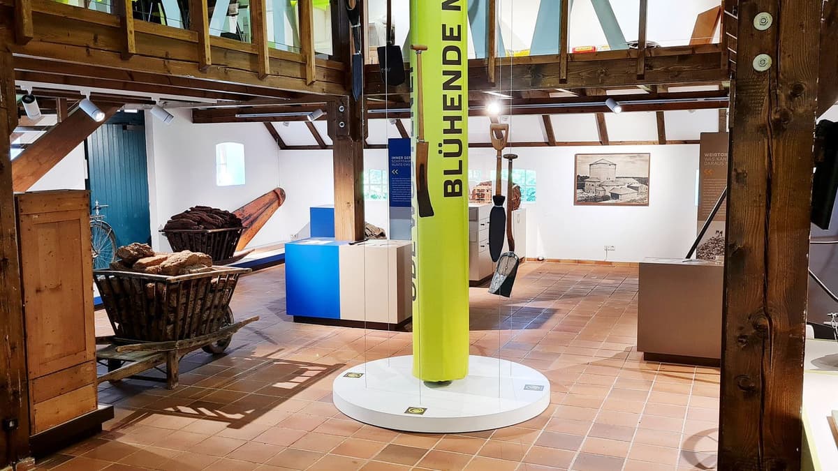 In den zwei Ausstellungshäusern kann man Wissenswertes rund um das Thema Moor erfahren