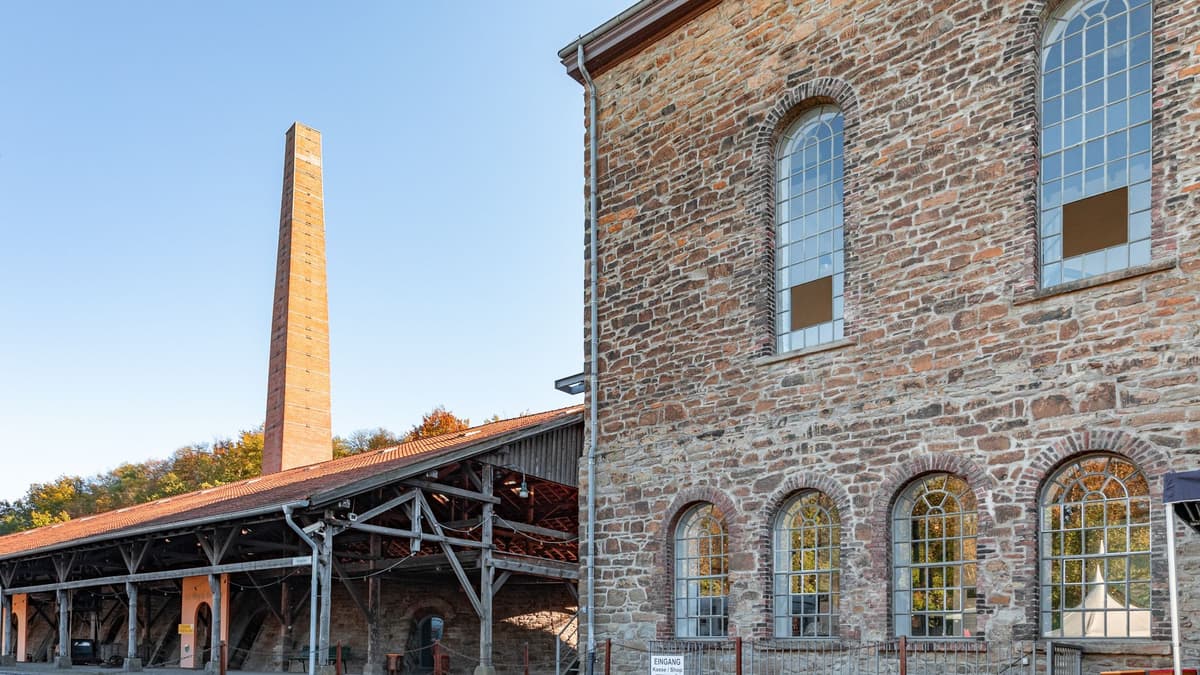 Maschinenhaus der Zeche Nachtigall und Ringofenanlage der Ziegelei Dünkelberg