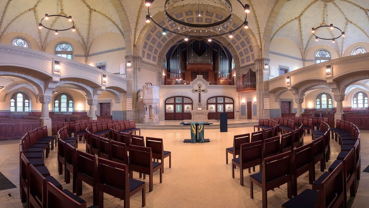 Innenraum der Peterskirche