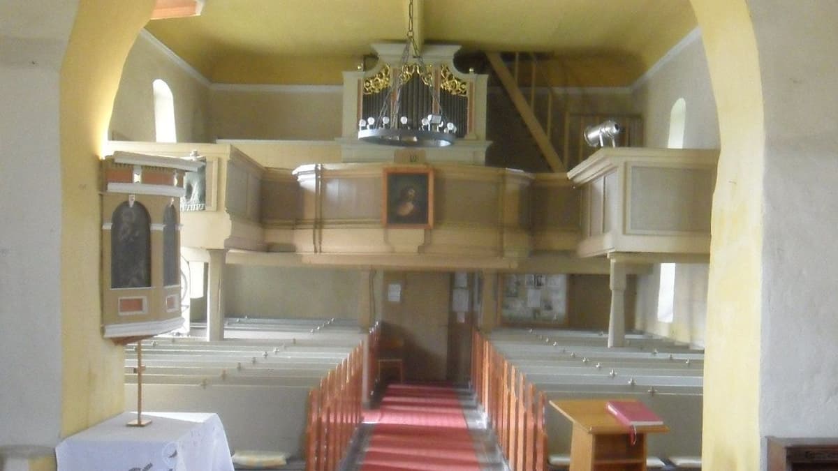 Blick zur Orgel