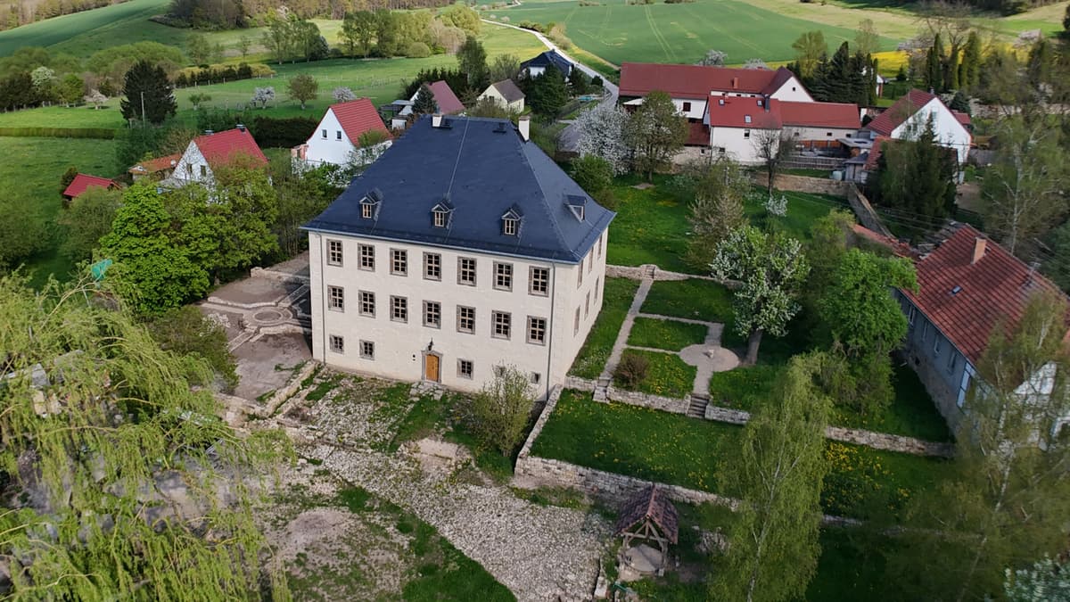 Herrenhaus Thangelstedt mit barocken Gartenterrassen