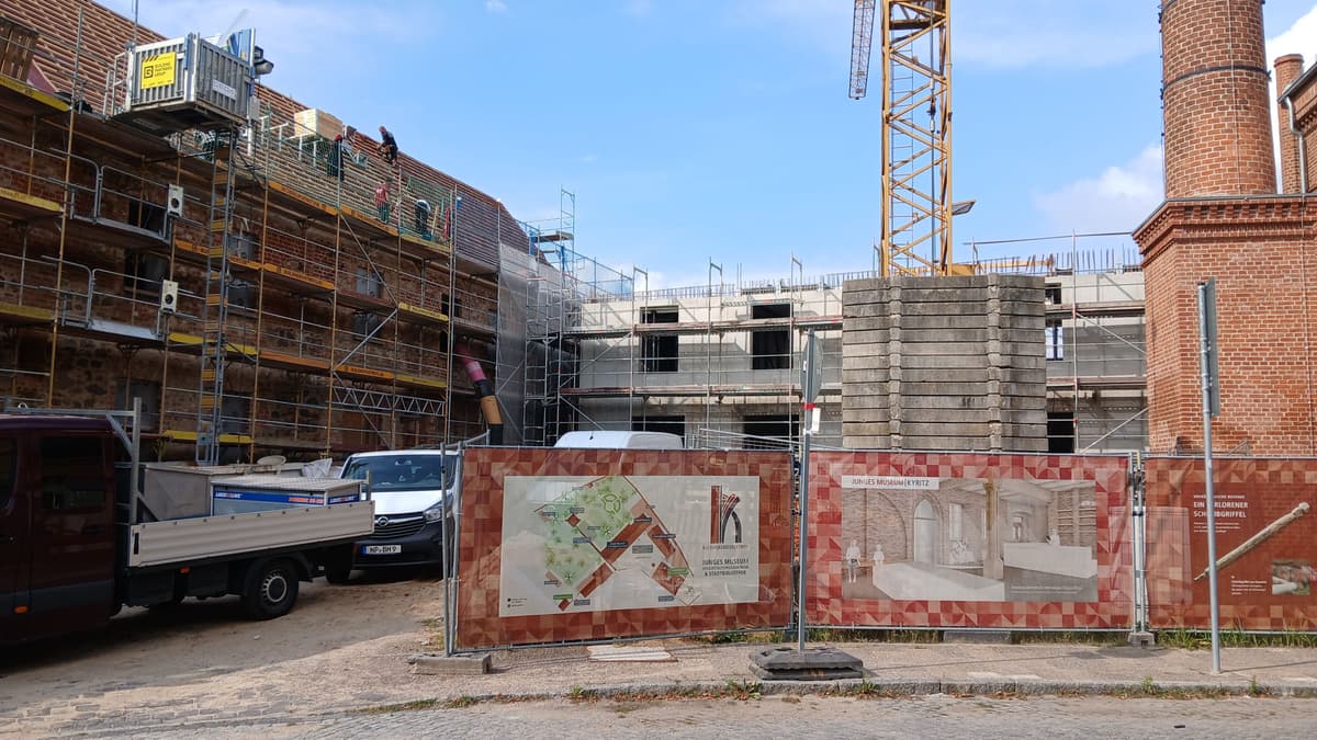 Baustelle - Klausurflügel und Neubau