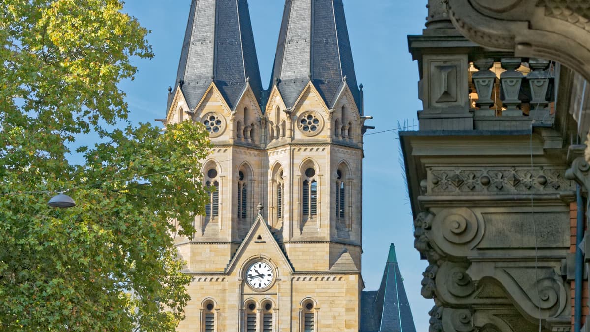 Ringkirche von der Rheinstraße aus gesehen