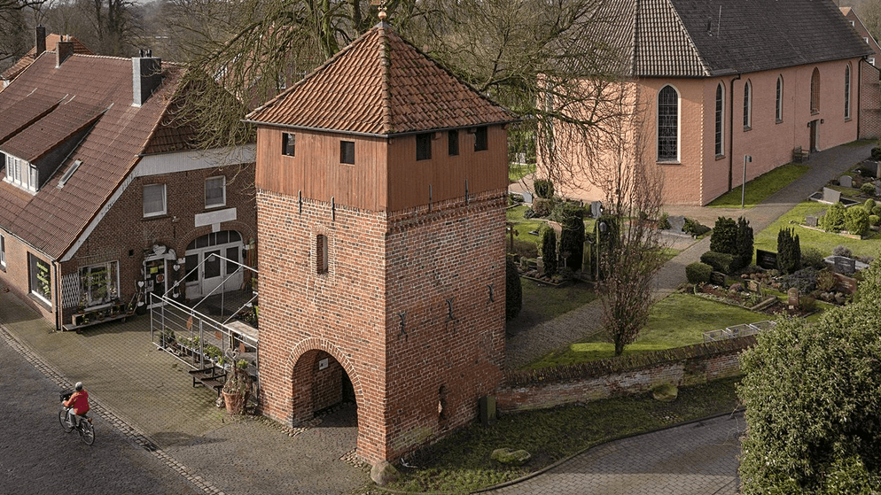 Der Glockenturm in Wardenburg