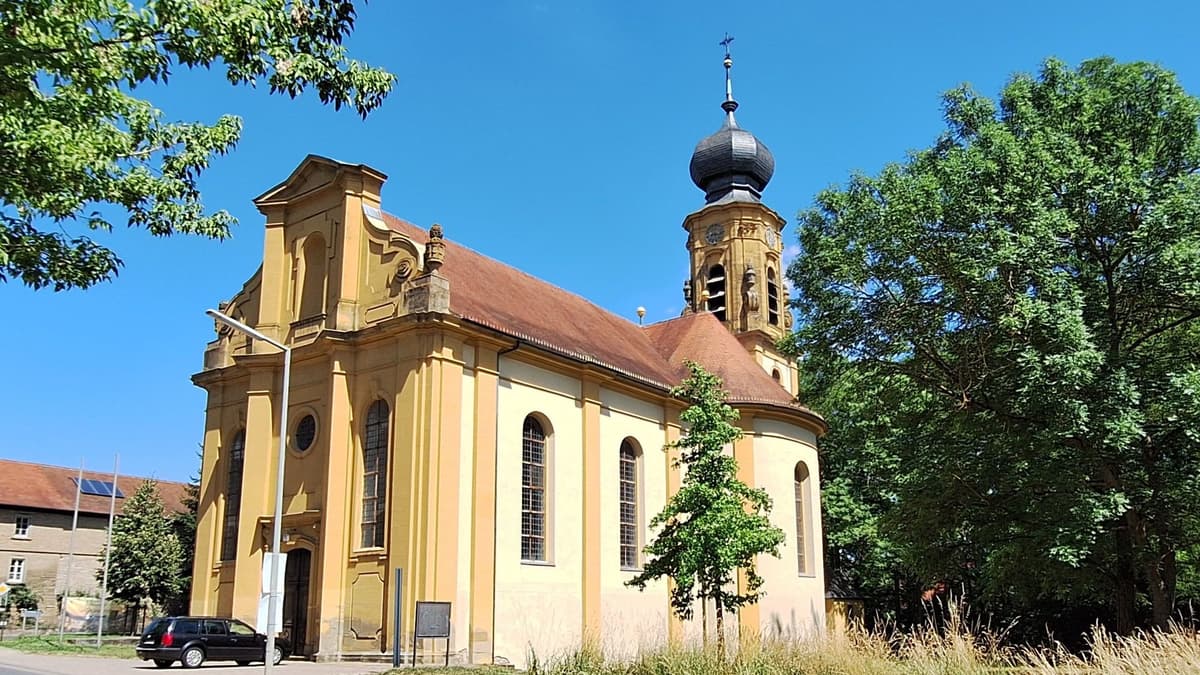 Pfarrkirche Gaibach von SW