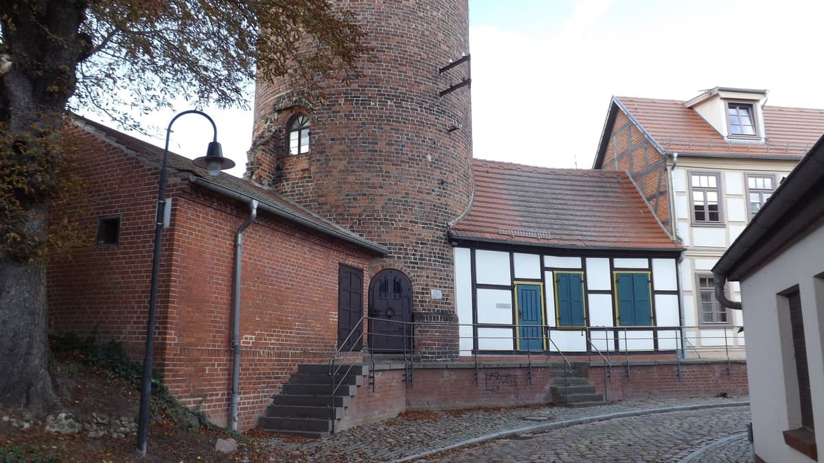 Schrotturm Eingang