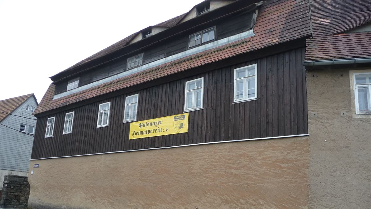 Färberhenke, Straßenansicht