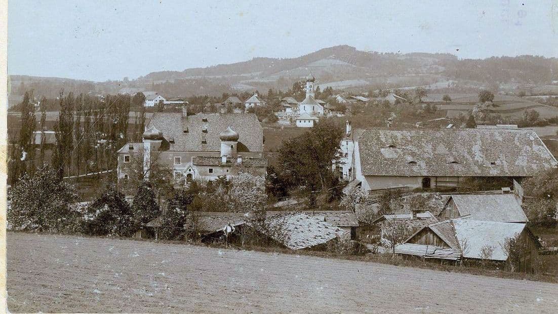 Kirche mit altem Turm (vor 1898)