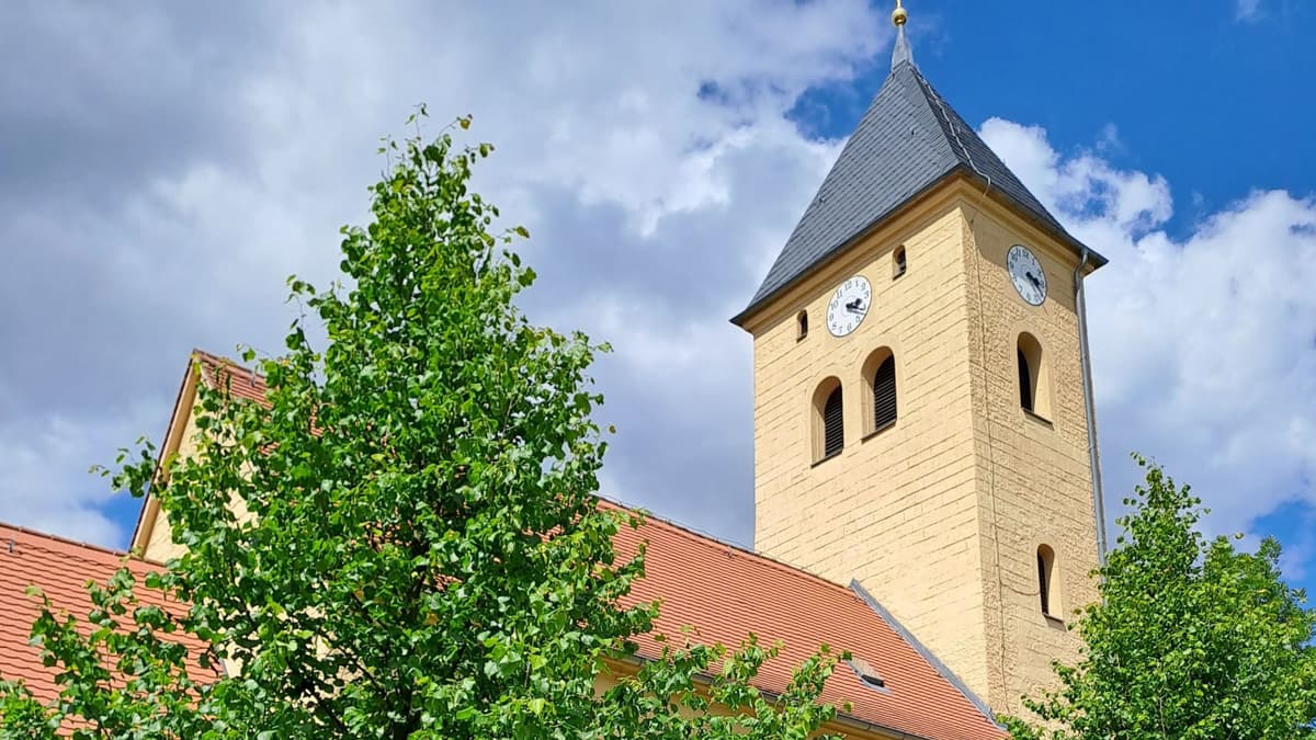 Außenansicht Kirche St. Peter