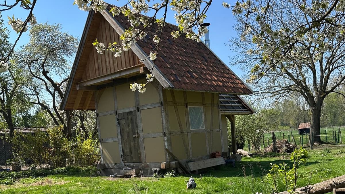 Backhaus mit Holzbackofen
