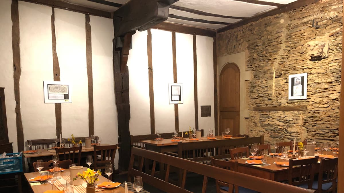 Alte Burg Longuich, Weingut Schlöder-Thielen