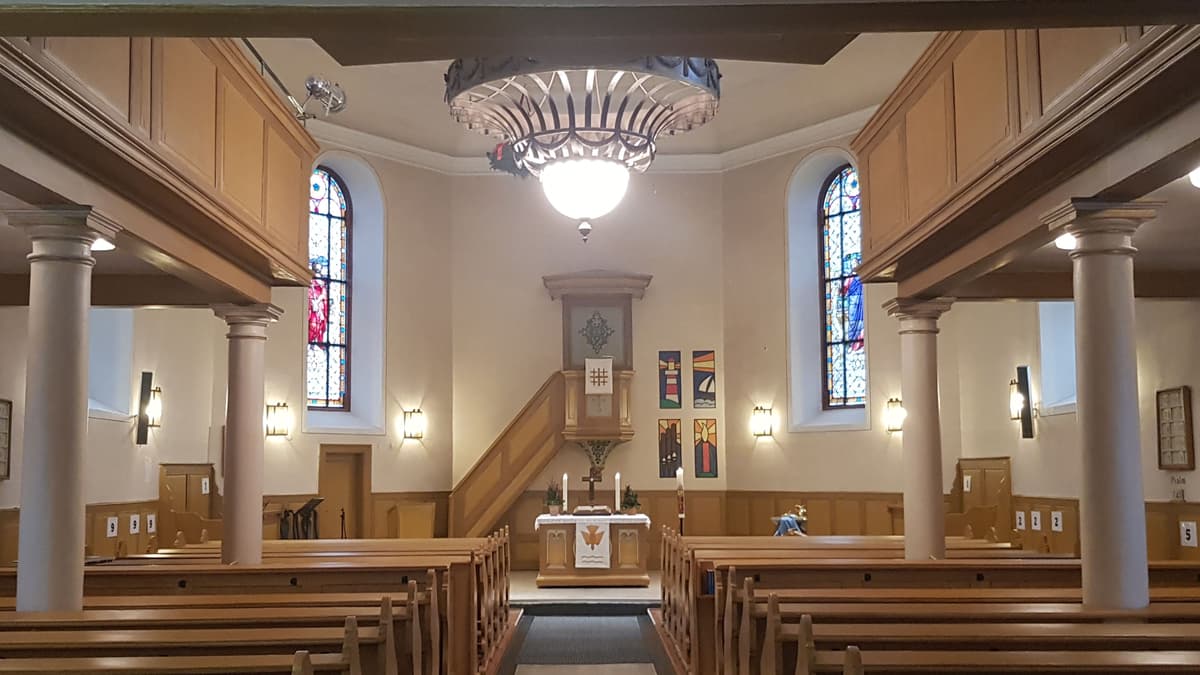 Kirchenschiff Edingen