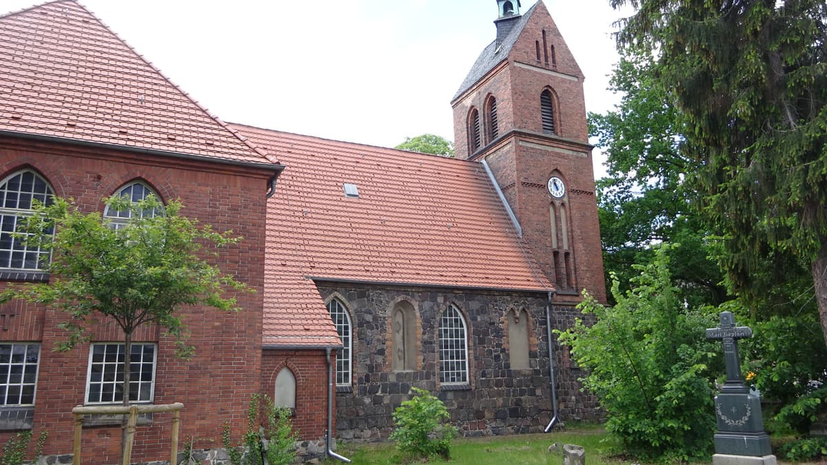 Dorfkirche Berlin-Heinersdorf