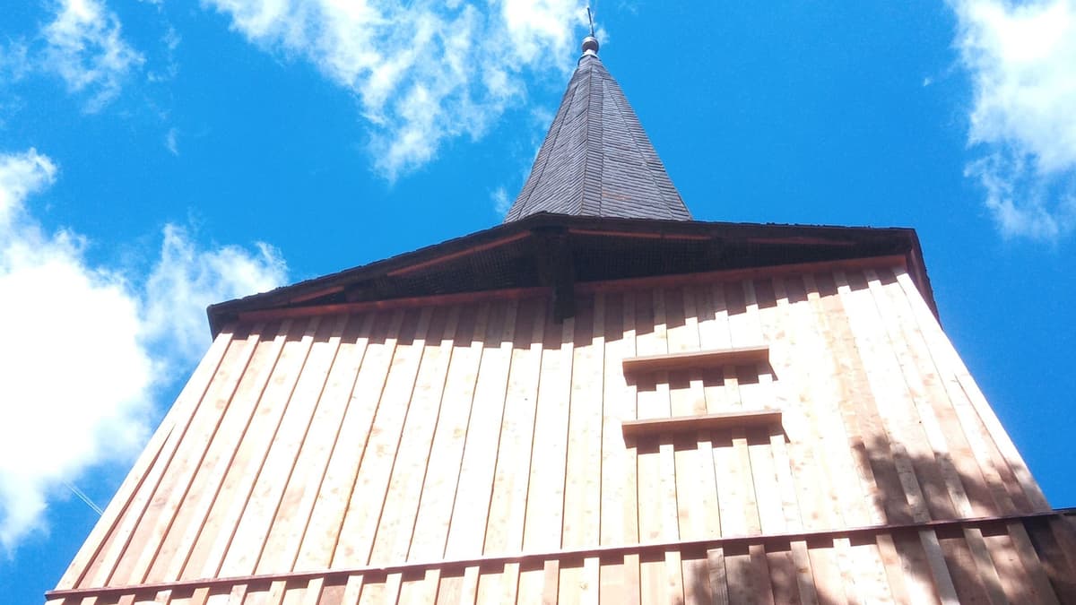 Sanierter Holzturm