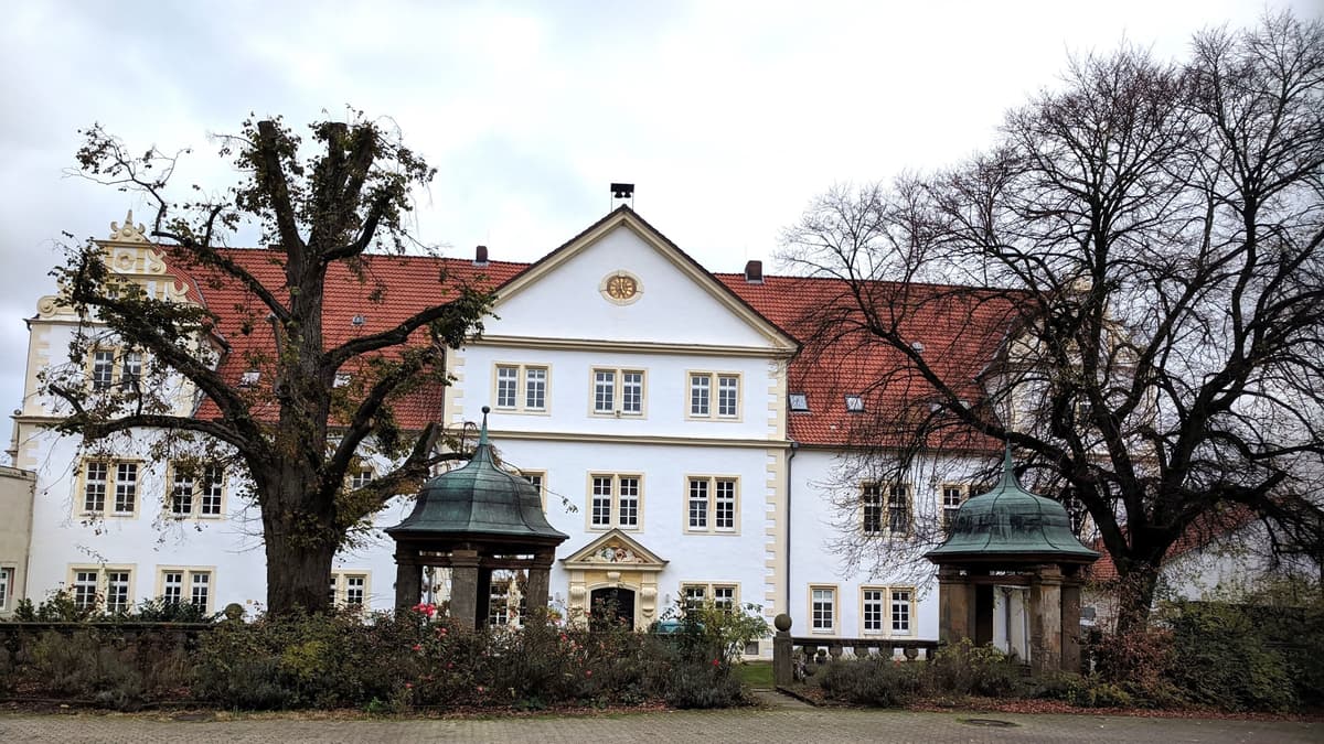 Schloss Henneckenrode Hofseite