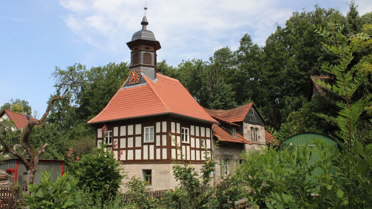 Gemeindehaus und Mühle Vogtendorf bei Kronach