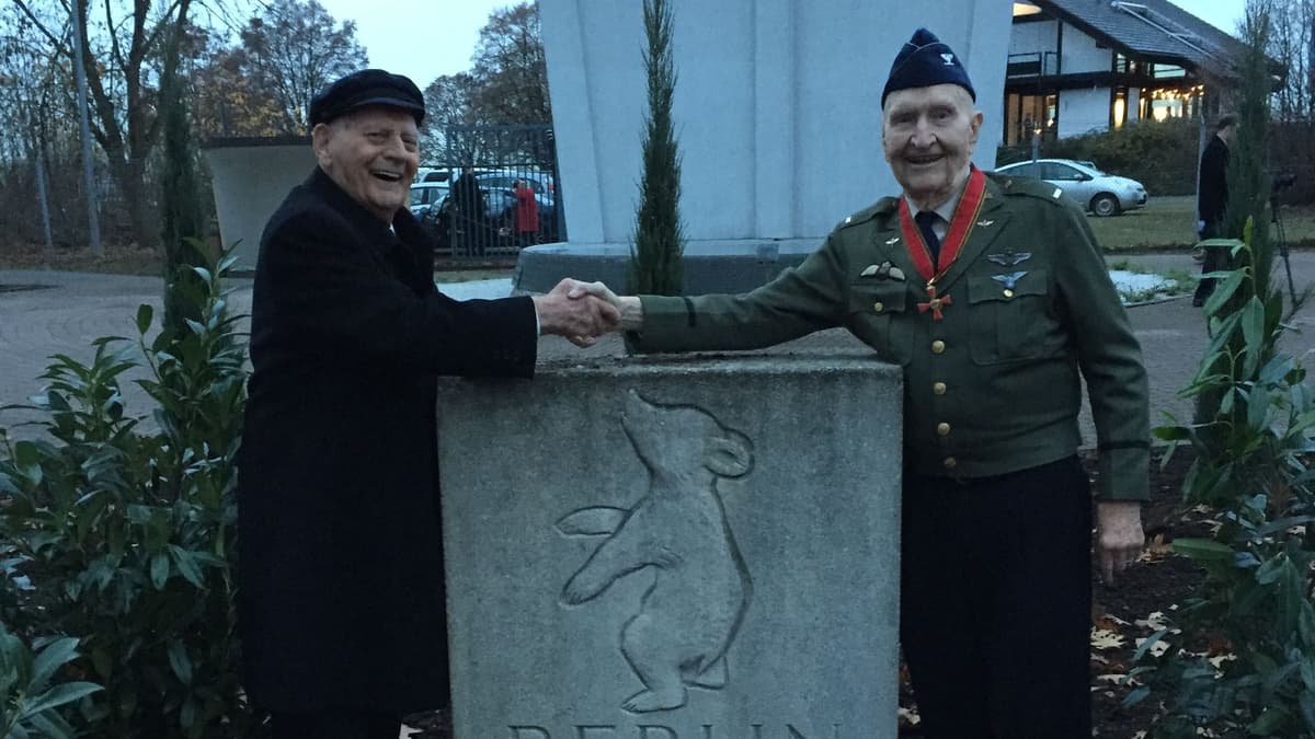 Heico Last BdBFB und Gail S. Halvorsen, „Candy-Bomber“ Nov. 2016