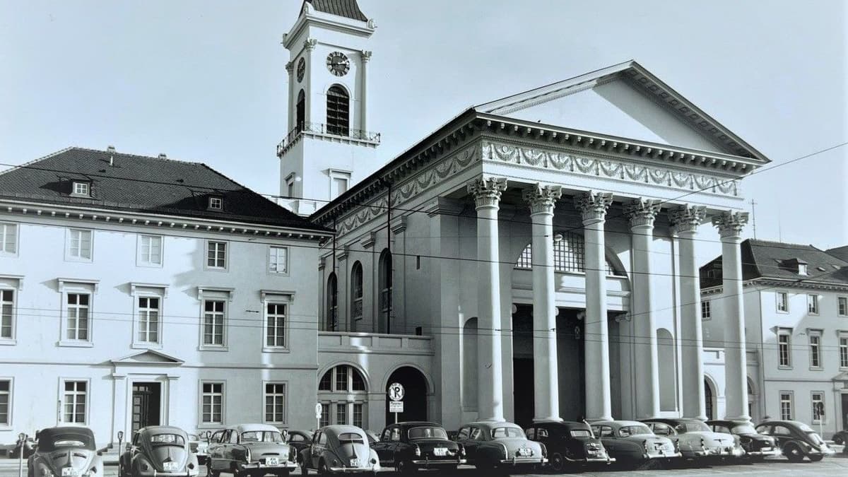Stadtkirche 1955 wiederaufgebaut nach Linde
