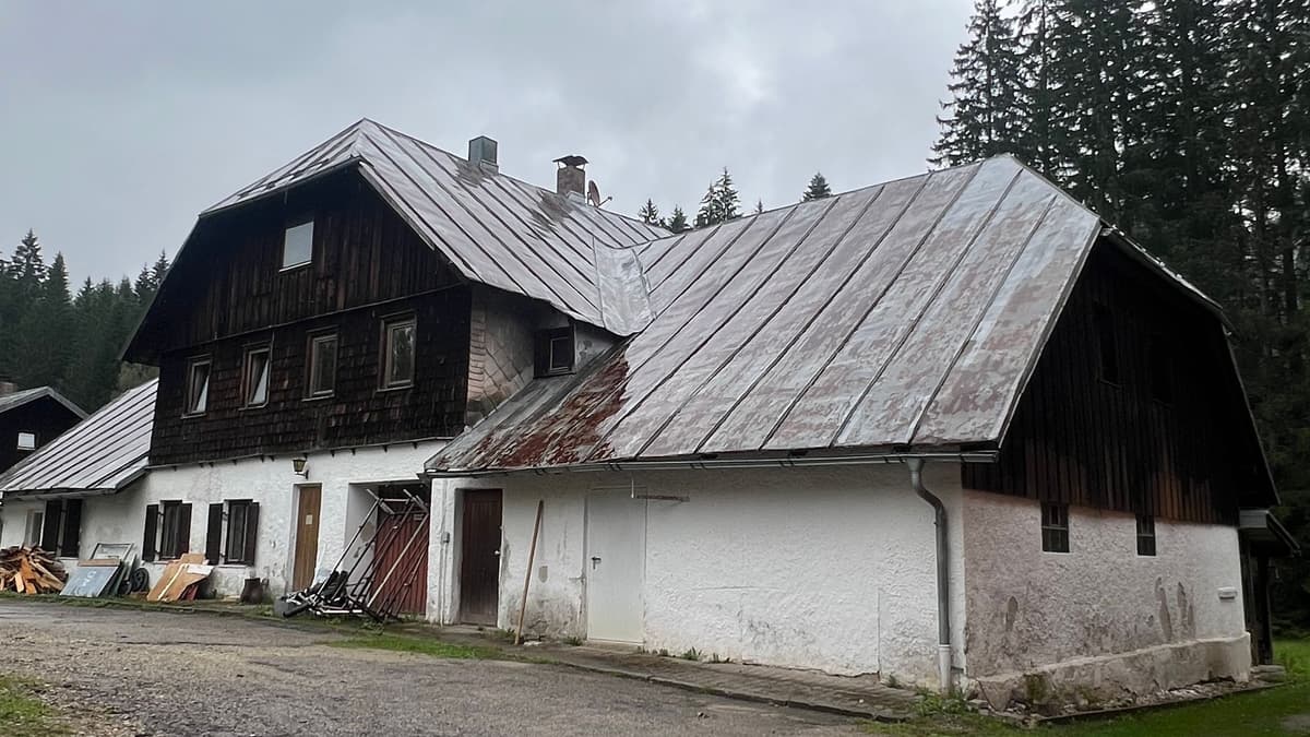Spiegellagerhaus mit Wohnungen
