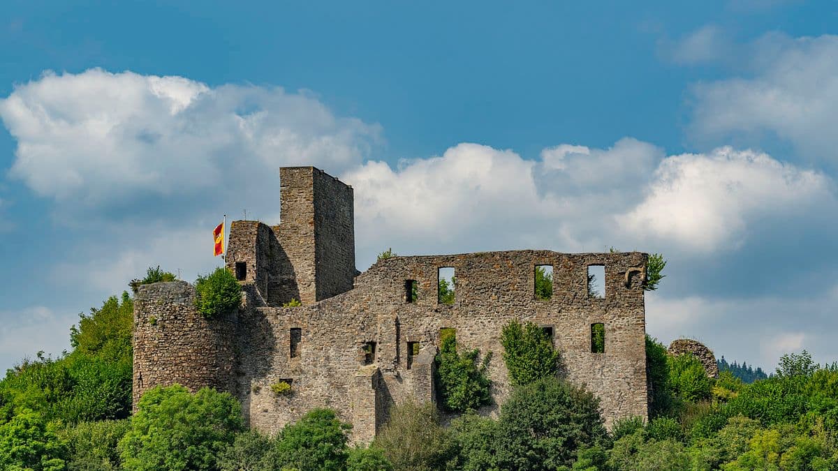 Südansicht der Kernburg