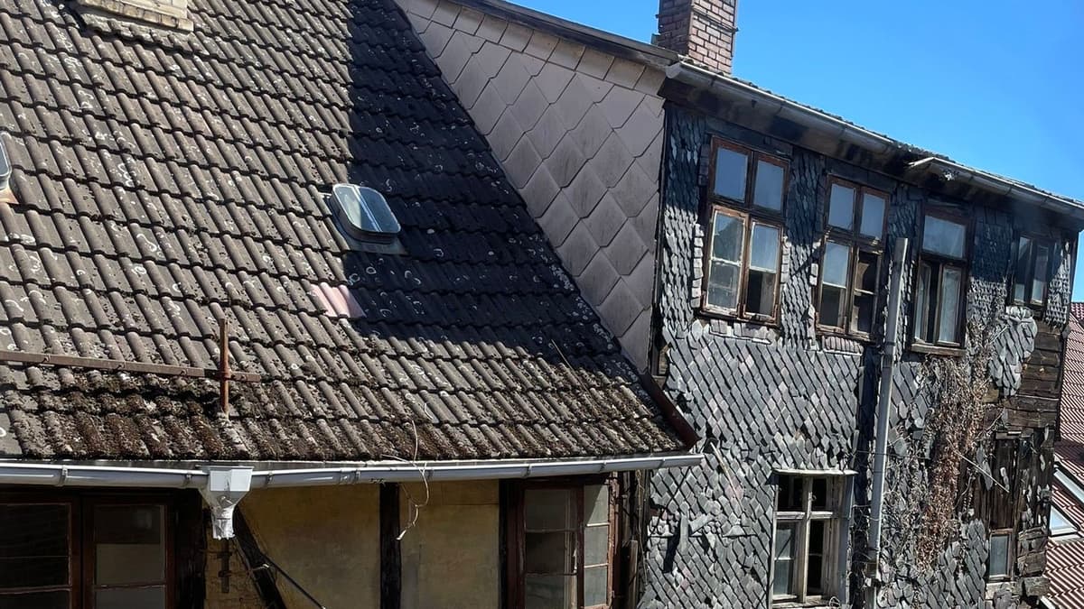 Rückseite des Vorderhauses mit Schieferfassade