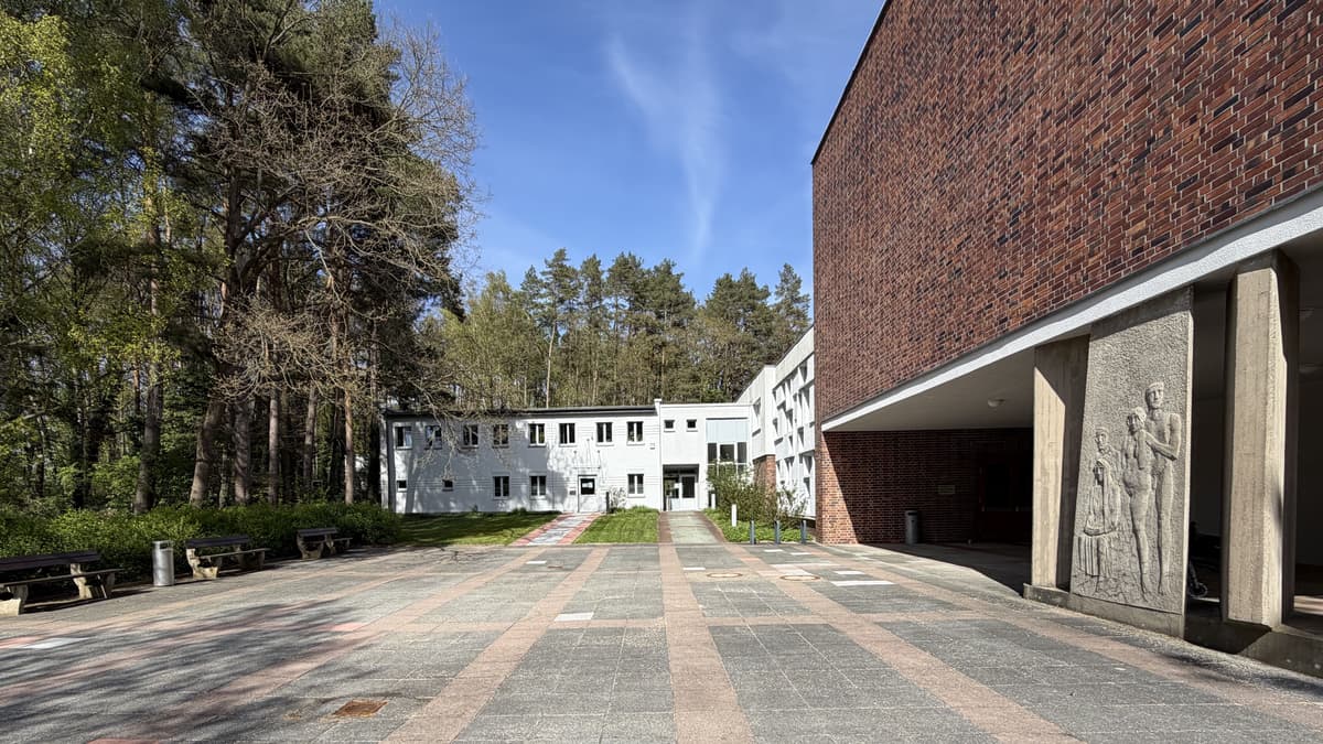 Eingang Trauerhalle