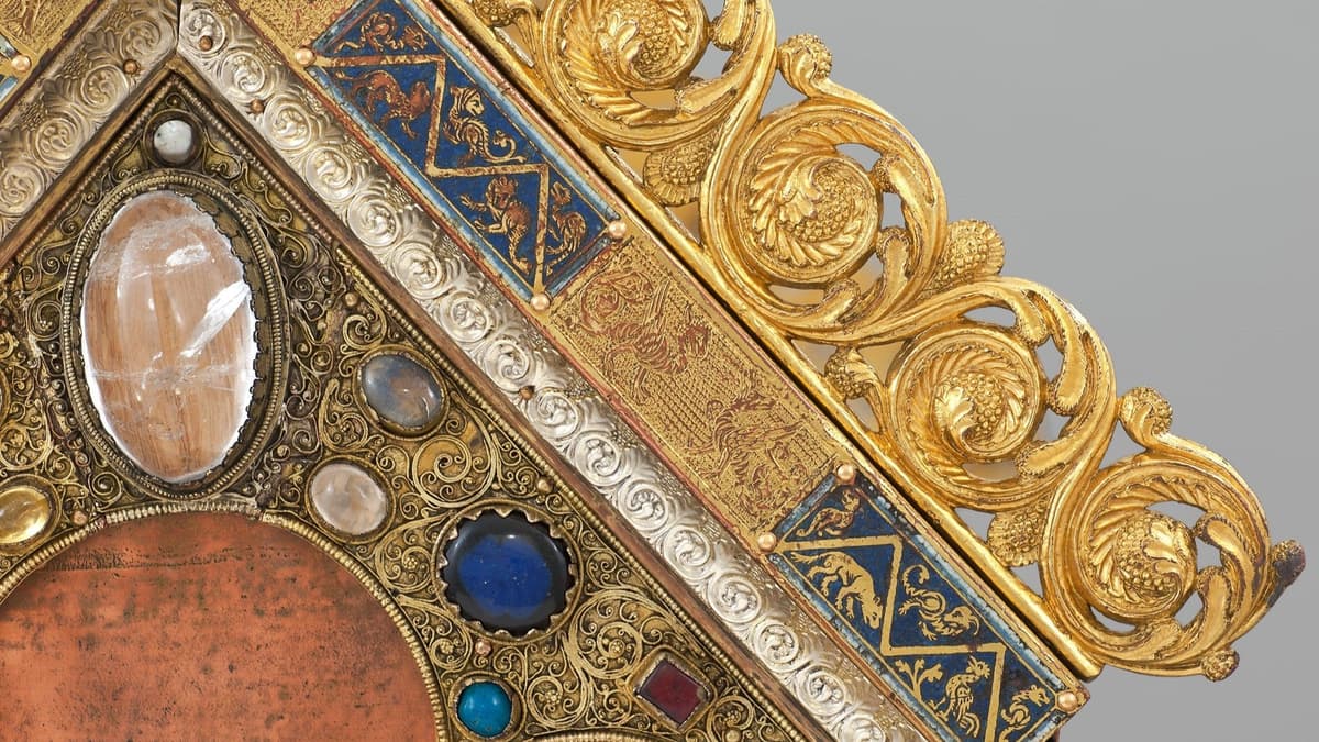 Benignusschrein Giebeldetail
