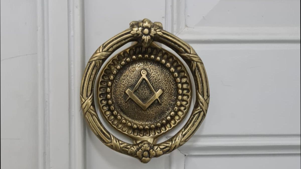 Doorknocker