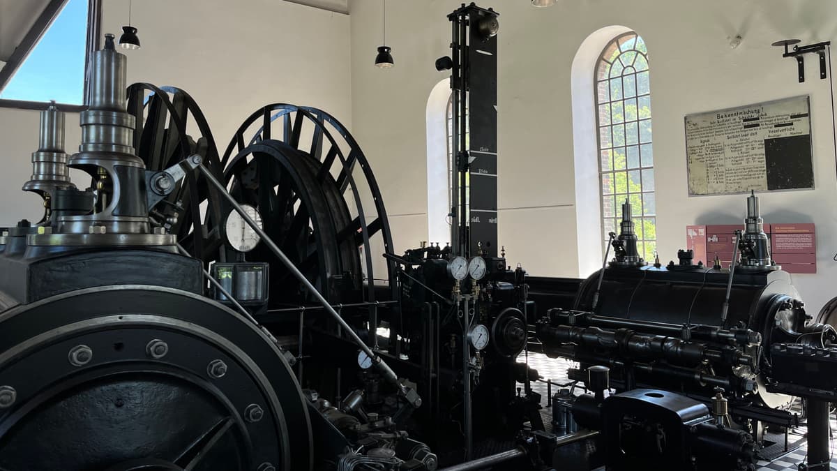 Historische Dampffördermaschine von 1887