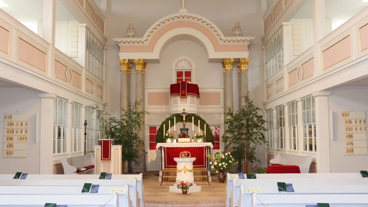 Kirche Grünlichtenberg (Kanzelaltar)