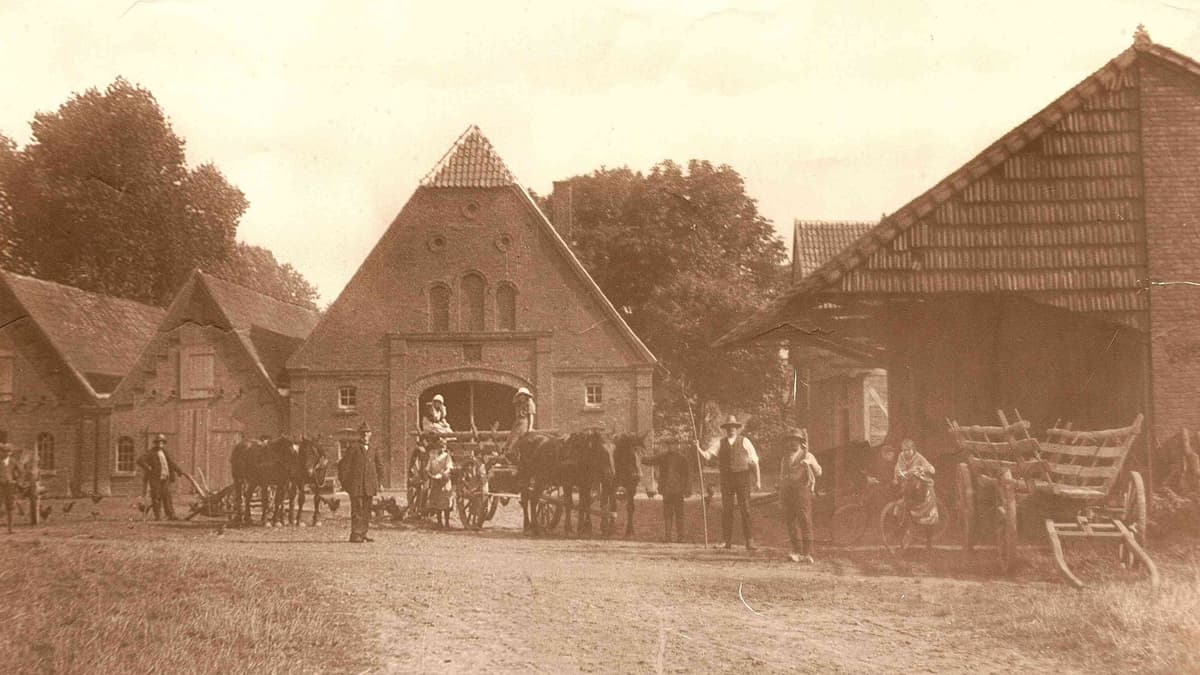 Hofansicht um 1925