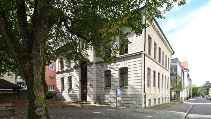 1889 erbaute Mädchenschule, heute Stadtarchiv Ravensburg