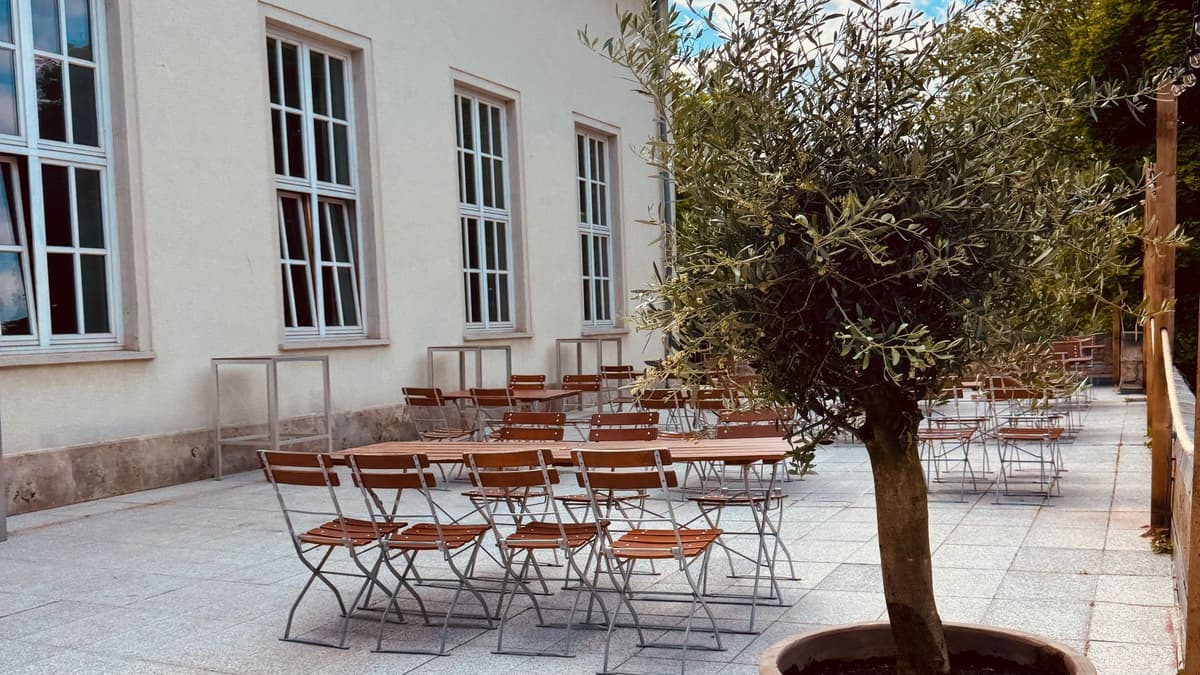 Sendehalle Weimar, Terrasse