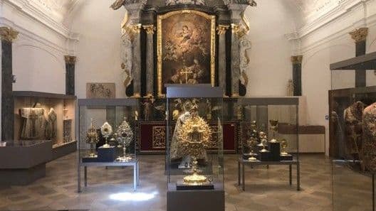 Schatzkammer mit Gruft St. Martin
