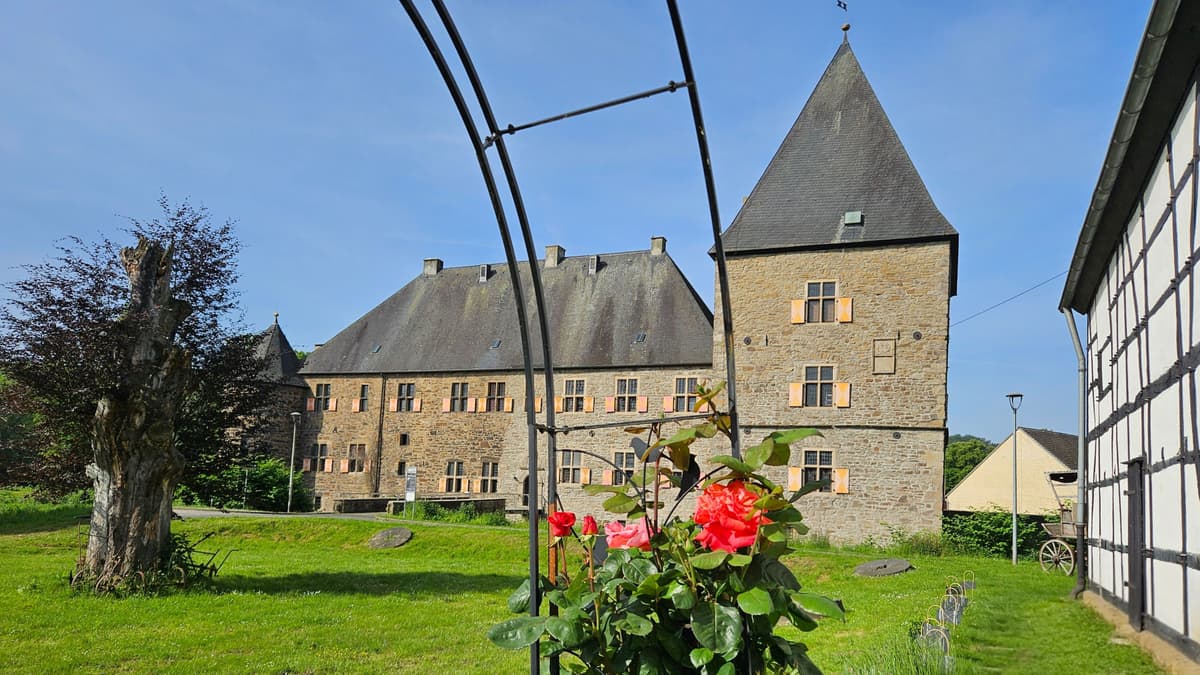 Burg und Hof