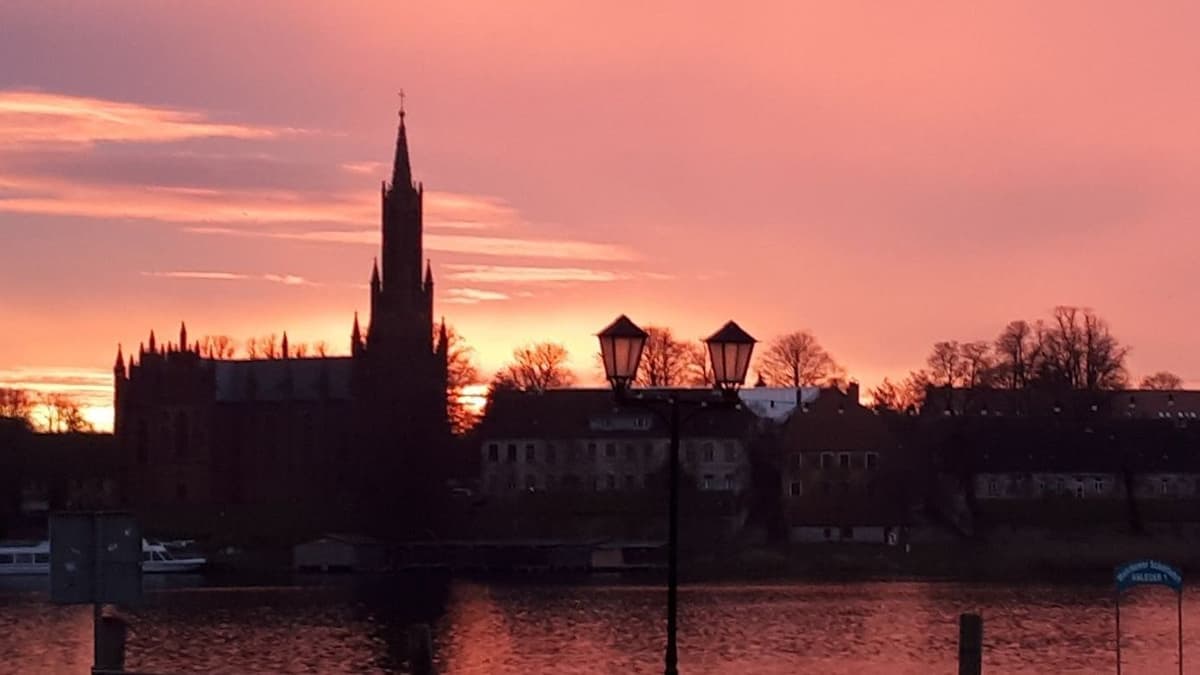 Kloster im Sonnenuntergang
